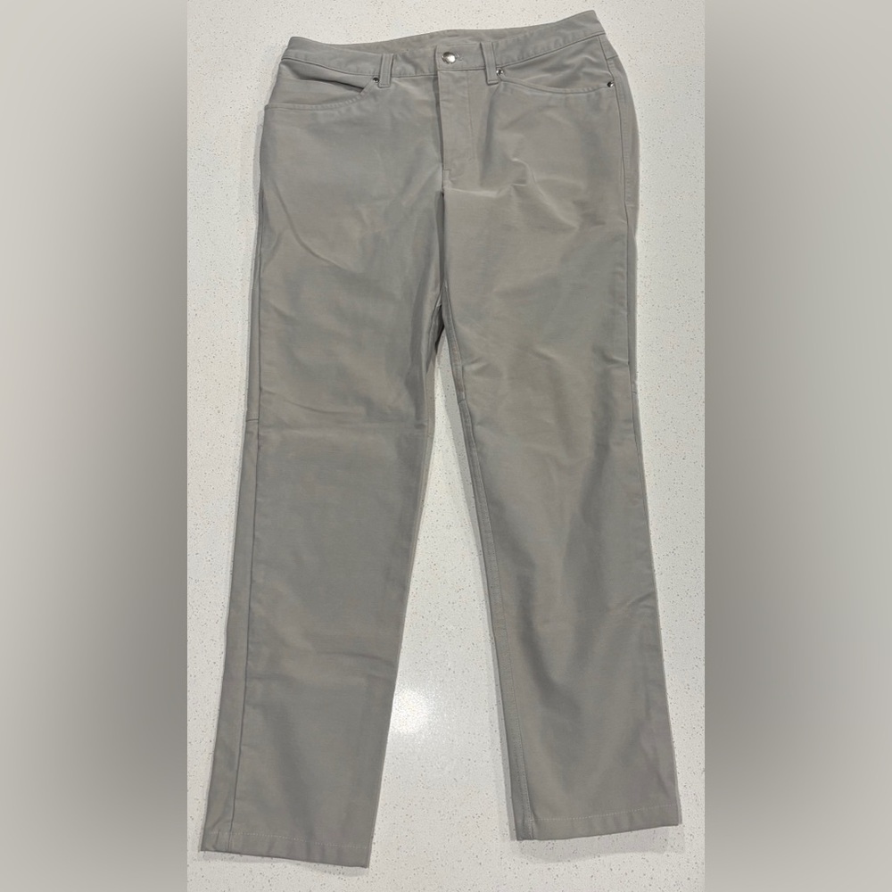 lululemon athletica Men's ABC Slim-Fit